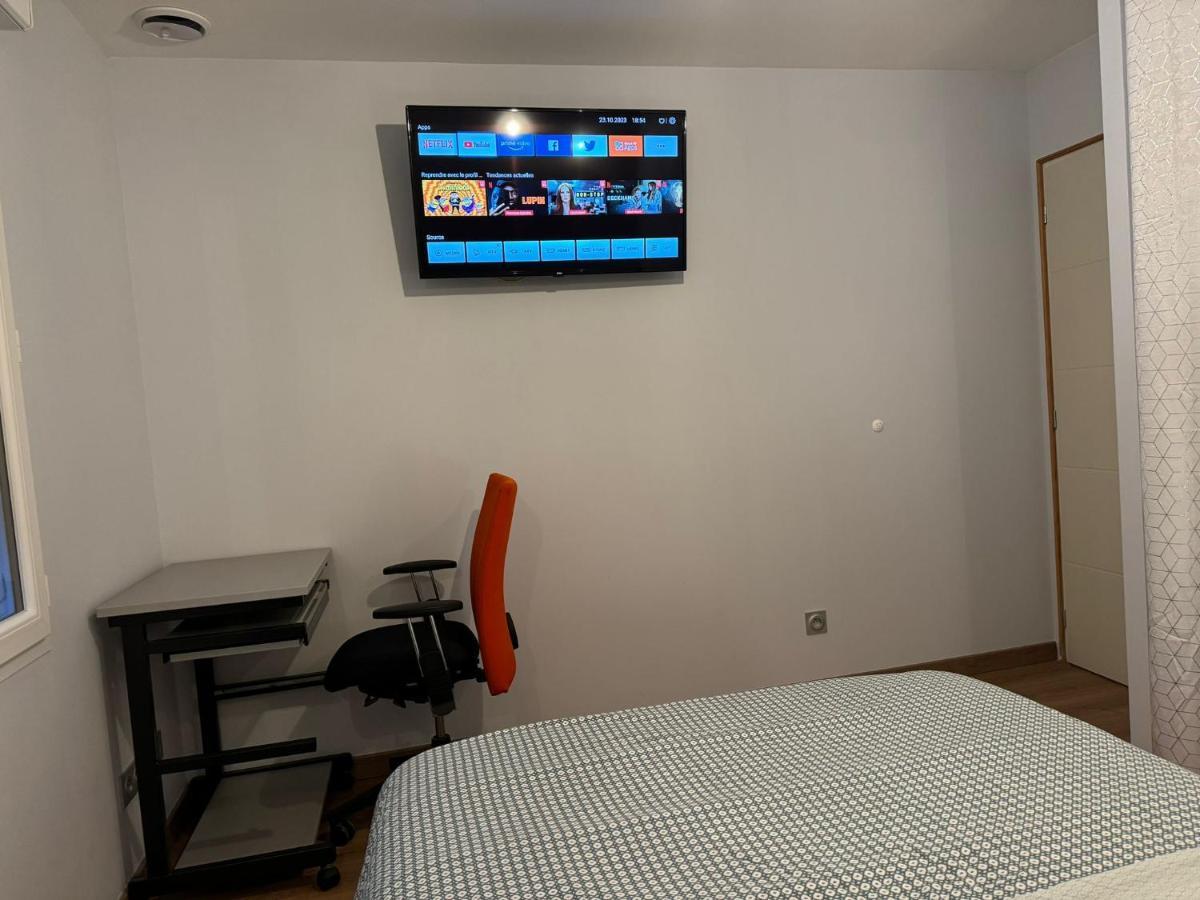 Chambre Privee/Climatisee+Tv /Petit Dejeuner Inclu/Tout Confort Nevers Eksteriør billede