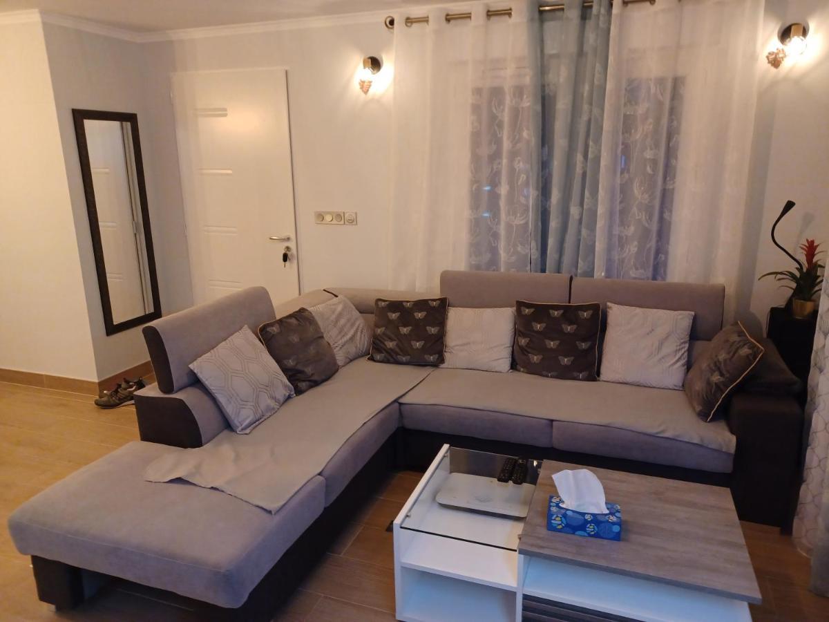 Chambre Privee/Climatisee+Tv /Petit Dejeuner Inclu/Tout Confort Nevers Eksteriør billede