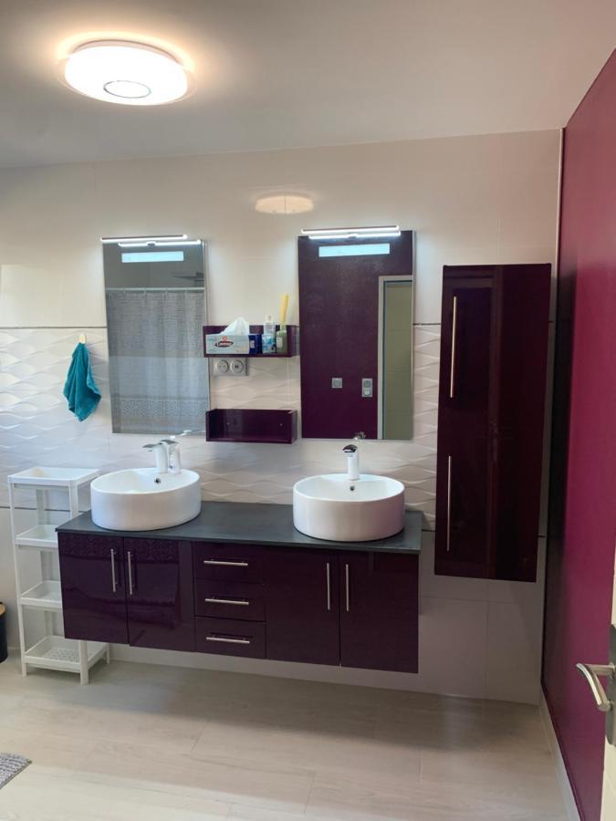 Chambre Privee/Climatisee+Tv /Petit Dejeuner Inclu/Tout Confort Nevers Eksteriør billede