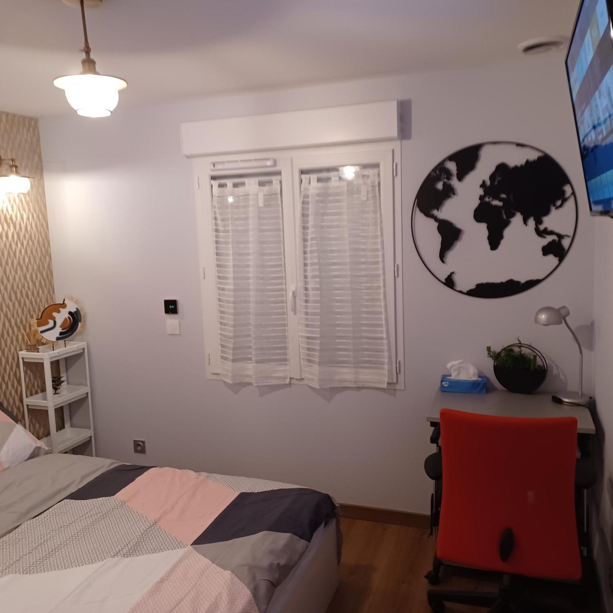 Chambre Privee/Climatisee+Tv /Petit Dejeuner Inclu/Tout Confort Nevers Eksteriør billede