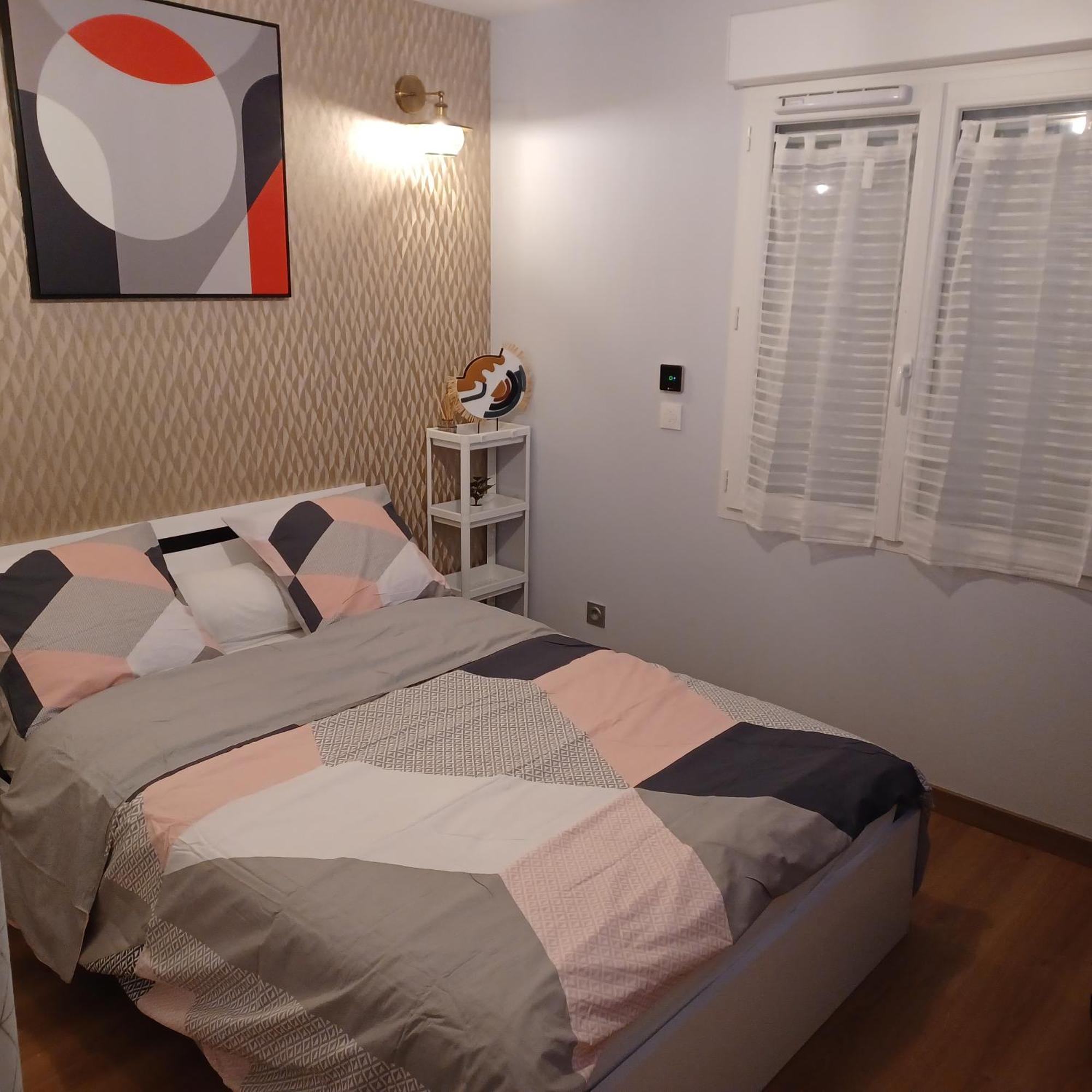 Chambre Privee/Climatisee+Tv /Petit Dejeuner Inclu/Tout Confort Nevers Eksteriør billede
